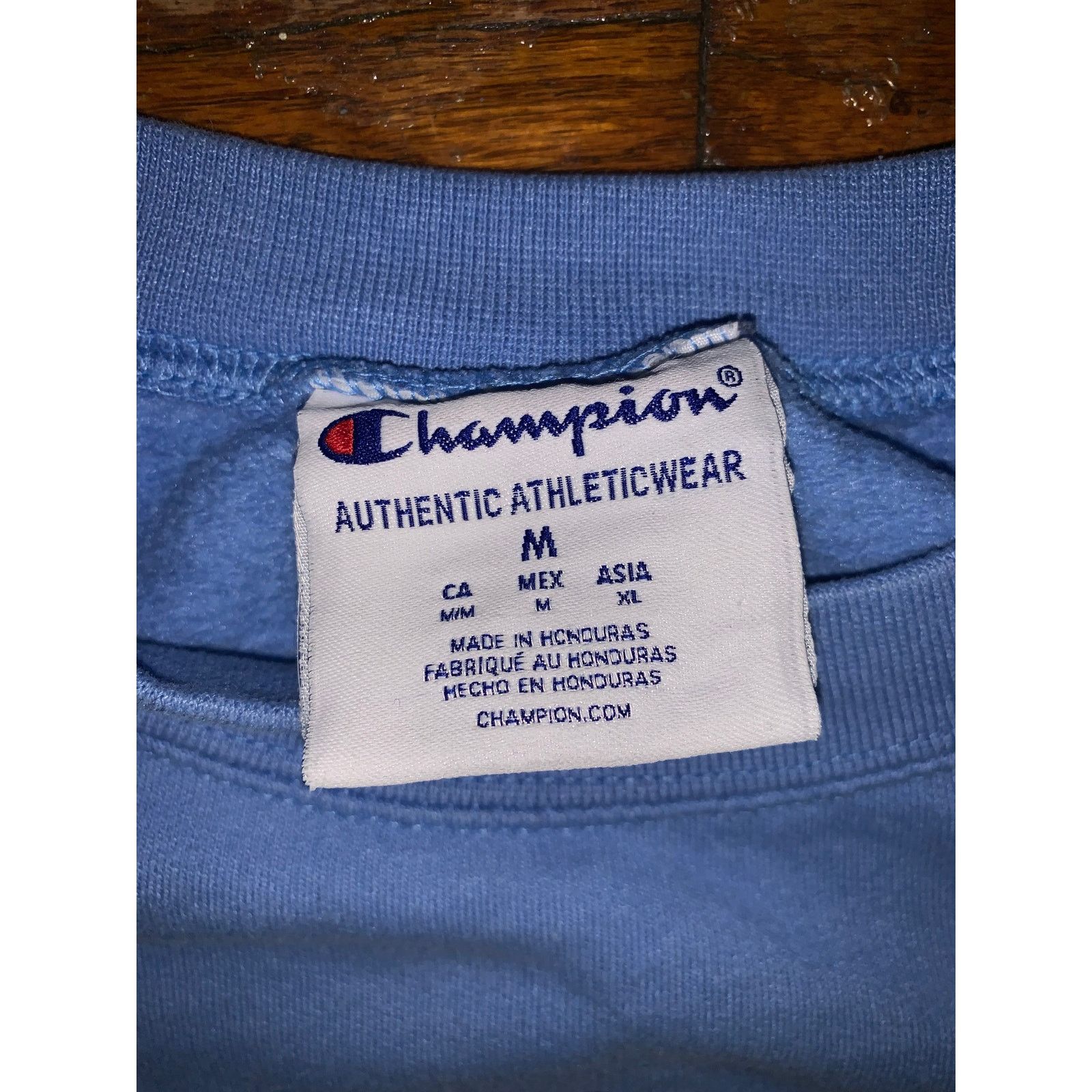 Champion × NCAA UNC Tar Heels Crewneck Sweatshirt Medium Blue Champion NCAA Size US M / EU 48-50 / 2 - 5 Thumbnail