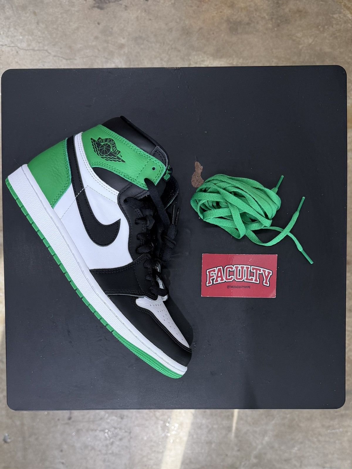 Jordan Brand Air Jordan 1 High Lucky Green Size 9 (2023) Size US 9 / EU 42 - 11 Thumbnail