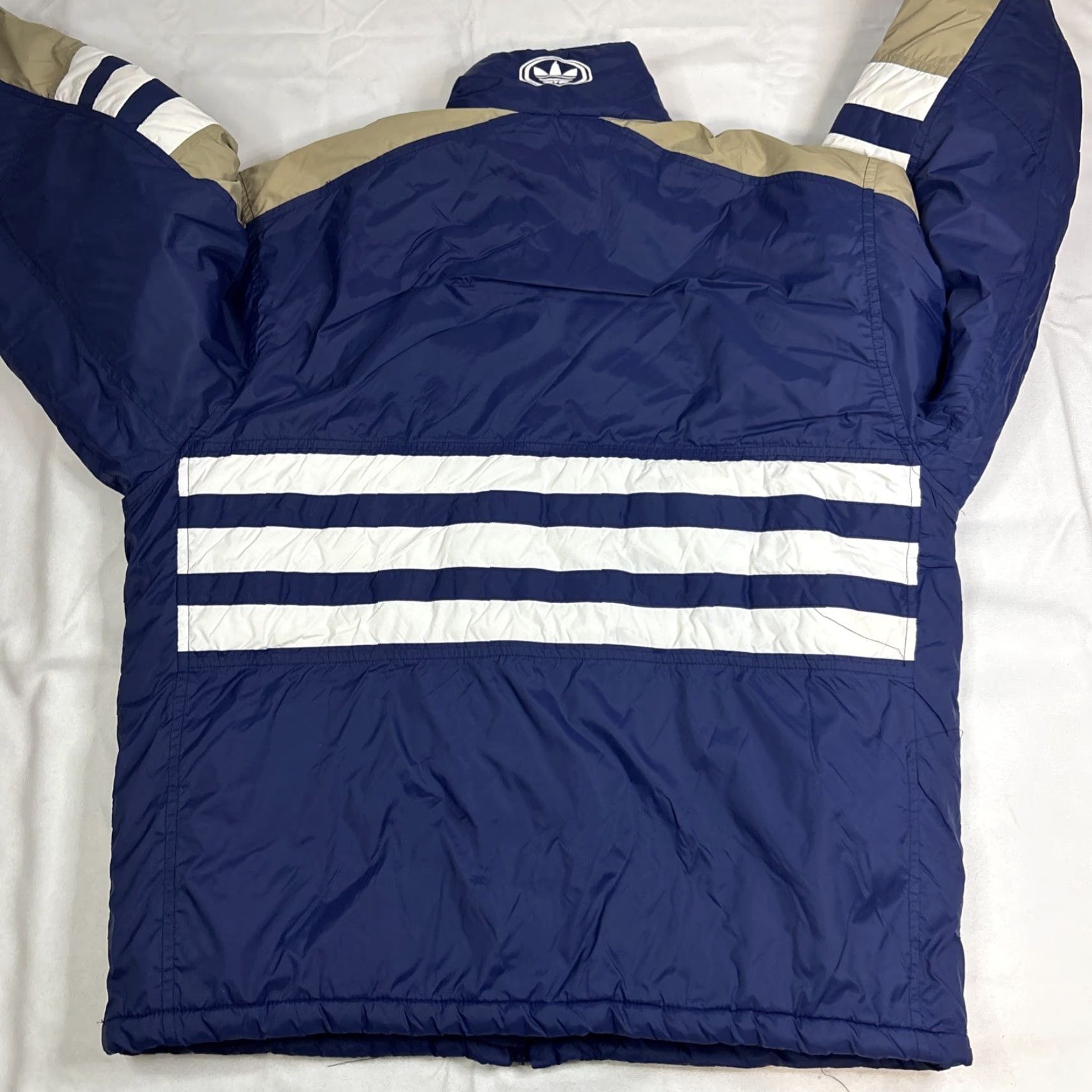 Adidas VINTAGE Adidas Puffer Jacket Men M Blue Tan Stripes 90s Y2K Nike? Size US M / EU 48-50 / 2 - 6 Thumbnail