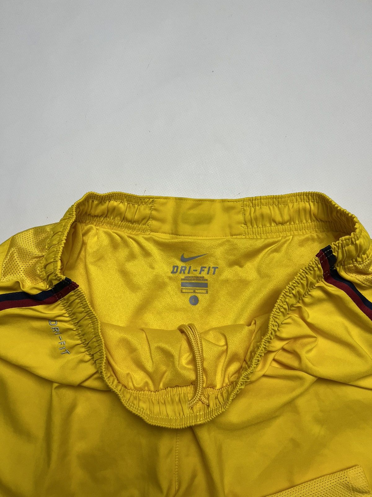 Other BLOKECORE Vintage Nike Barcelona Soccer Shorts Size US 34 / EU 50 - 3 Thumbnail