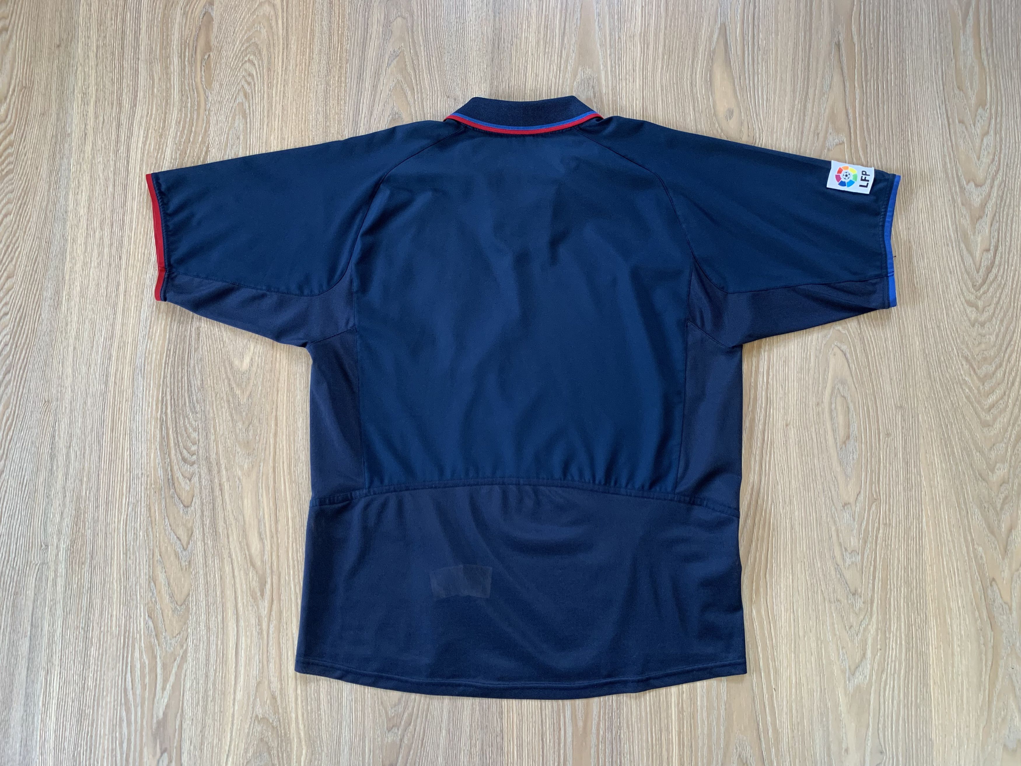 Nike Vintage Nike Barcelona Away Football Jersey 2002 Size US XL / EU 56 / 4 - 2 Thumbnail