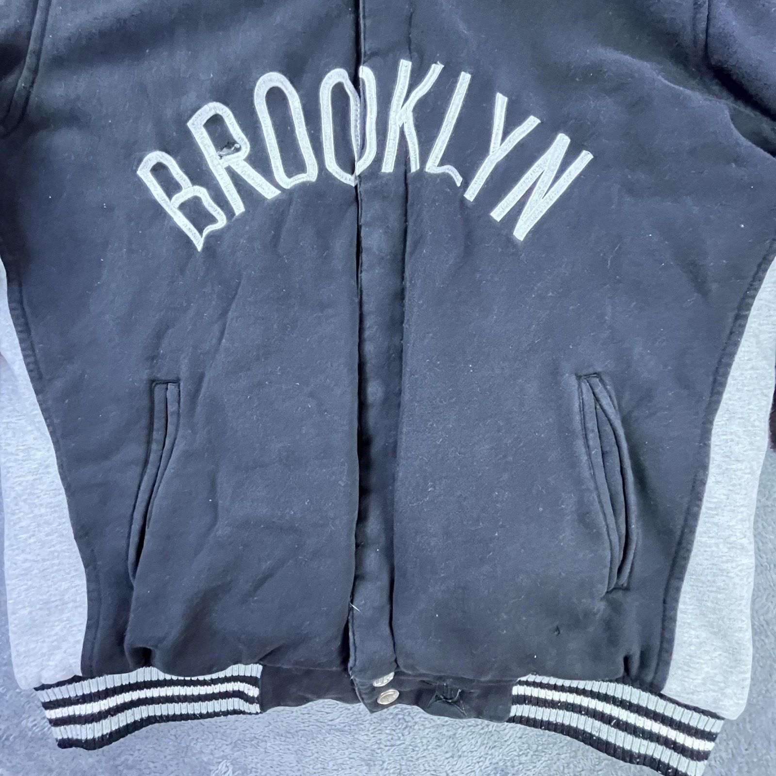 NBA Brooklyn Nets Reversible Jacket Large Black Gray Basketball Size US L / EU 52-54 / 3 - 2 Thumbnail