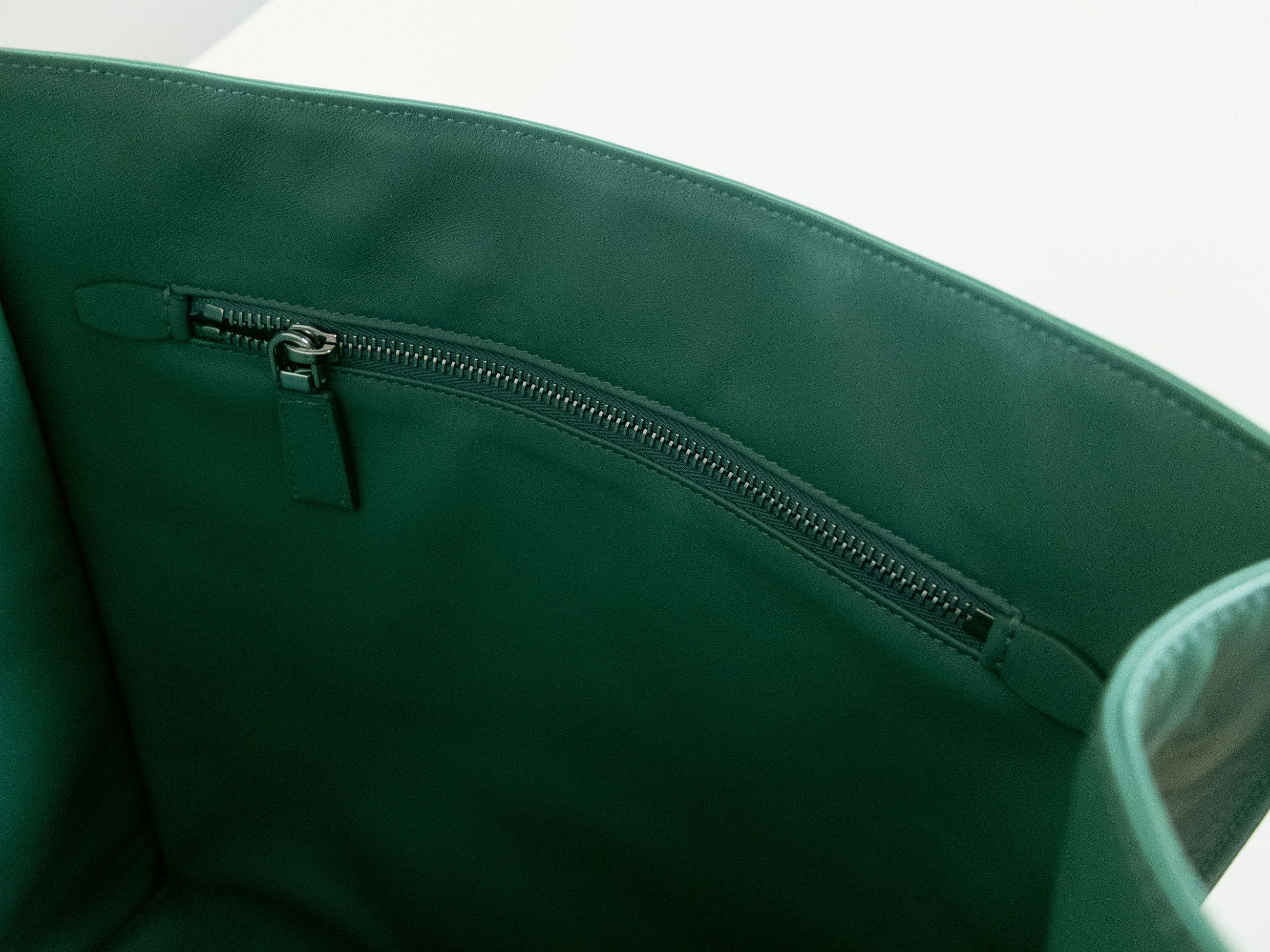 Prada PRADA sage green wrinkled effect antique nappa leather tote Size ONE SIZE - 15 Thumbnail