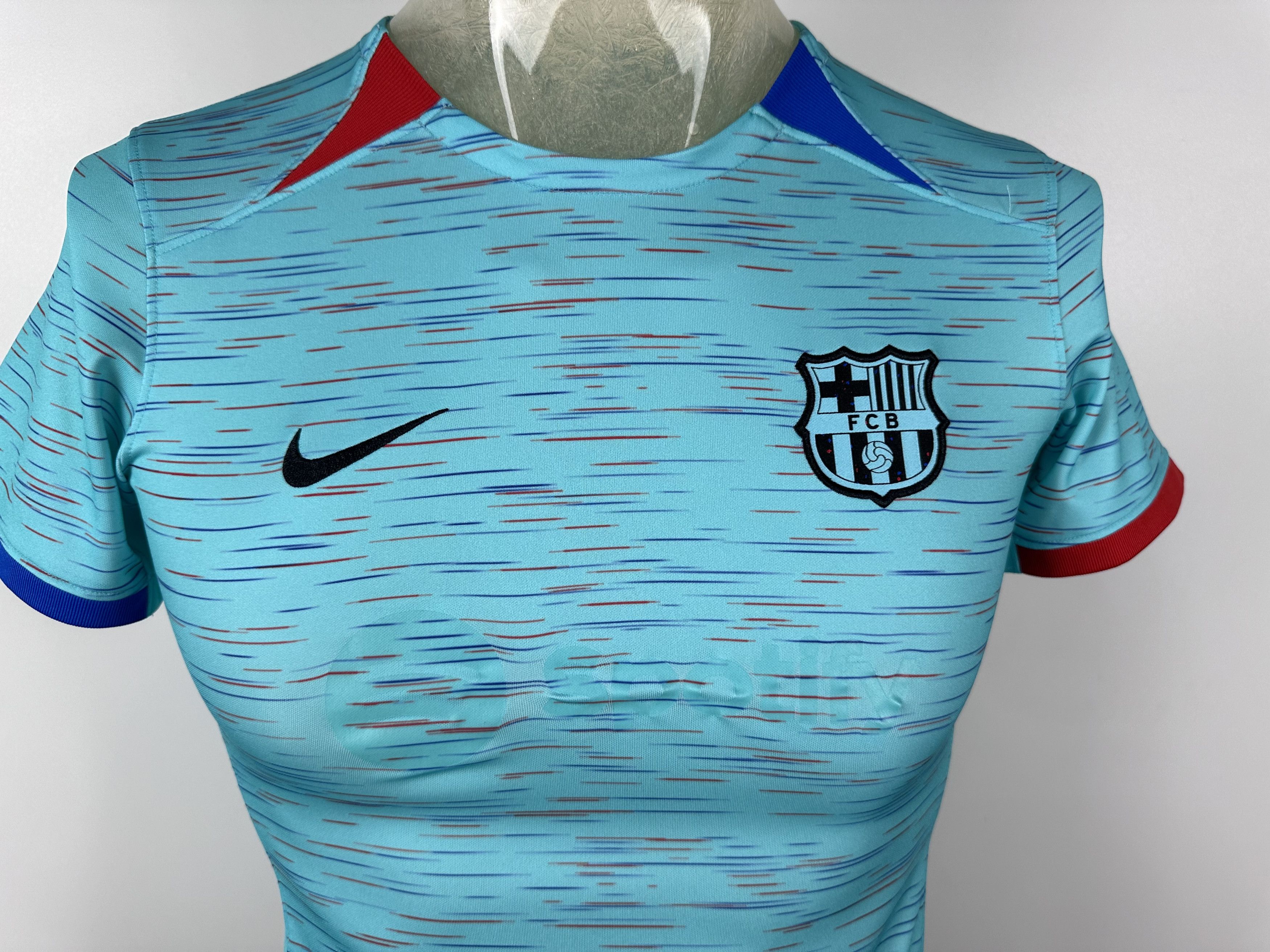 Nike Barcelona 2024 2025 Womens Football Shirt Soccer Jersey Nike Size S / US 4 / IT 40 - 4 Thumbnail