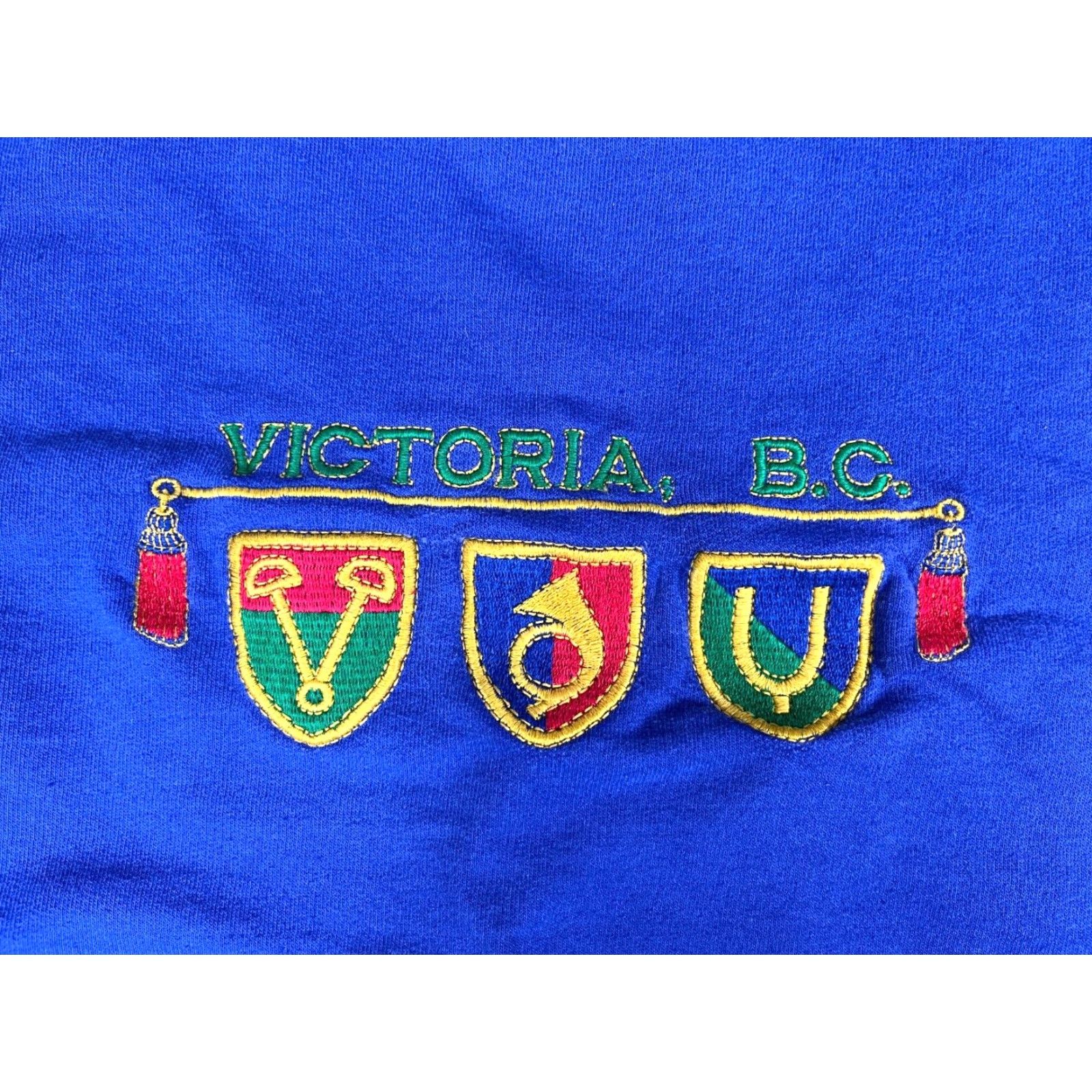 Vintage VINTAGE Victoria, B.C. Sweatshirt Embroidered Made in Canada XL Men 90s Pullover Fleece Cotton Blend Blue Size US XL / EU 56 / 4 - 5 Thumbnail