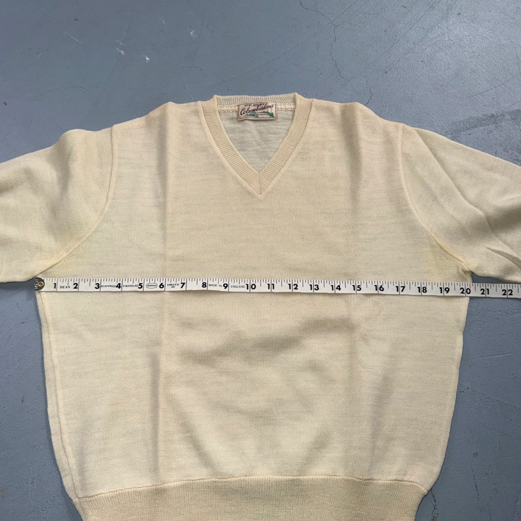 Vintage VINTAGE 1950s Wool Pullover Sweater Rockabilly Mens V Neck Ivory Columbia Knit Shirt Mens 40 Regular Wool Size US L / EU 52-54 / 3 - 6 Thumbnail