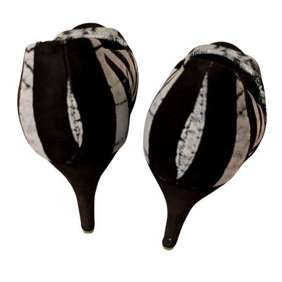 Betsey Johnson Abbey Dawn by Avril Lavigne Black and White Striped 5" Heels Size US 8.5 / IT 38.5 - 7 Thumbnail