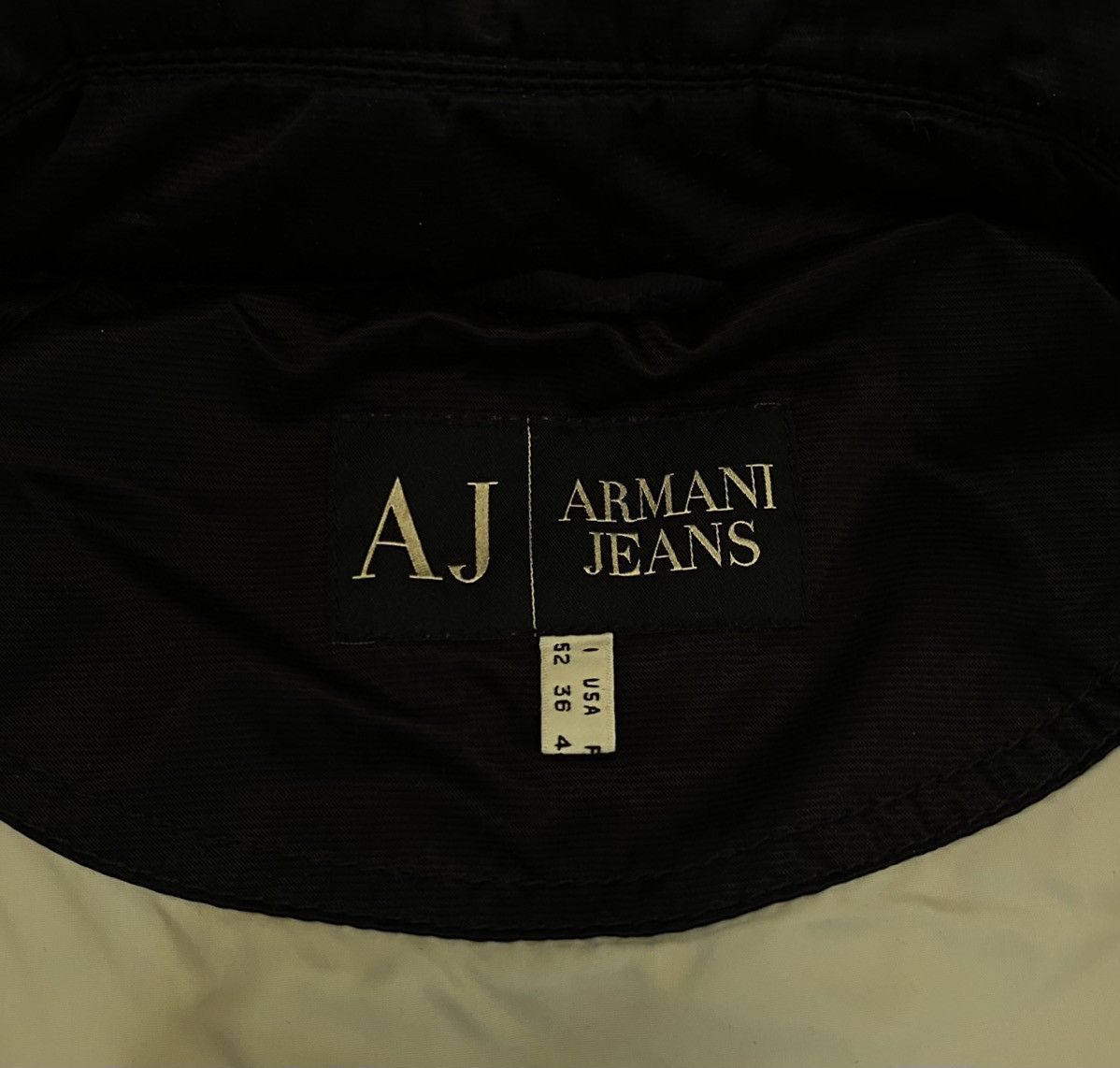 Armani Armani Nylon Winter Bomber x Vintage x Rare Size US L / EU 52-54 / 3 - 7 Thumbnail