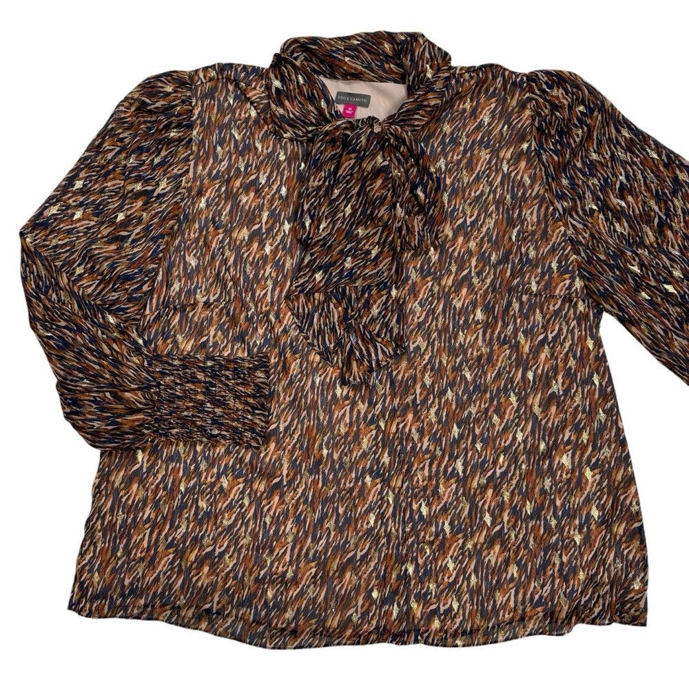 Vince Camuto New Vince Camuto Metallic Fleck Abstract Print Bow Blouse S Size 3XL / US 20-22 - 5 Thumbnail