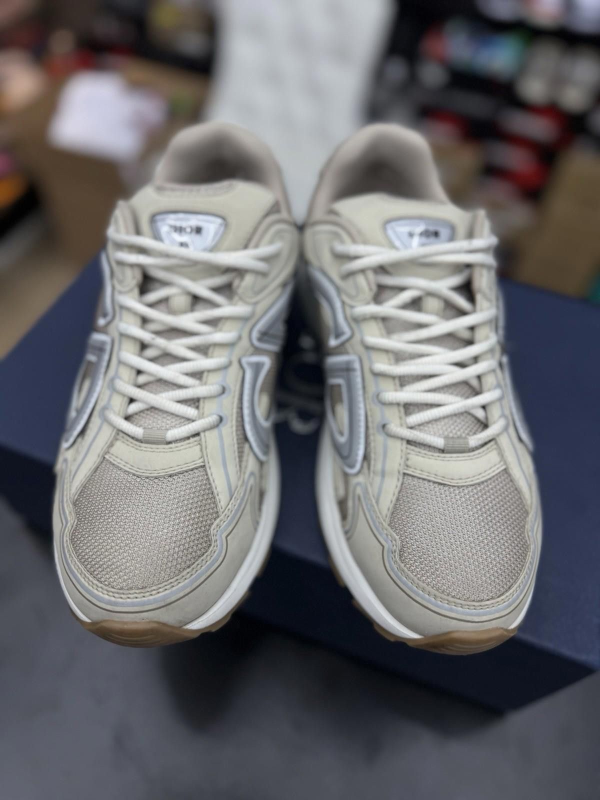 Dior Size 44EU / 11US - Dior B30 Tan Sneakers Retail $1200 Size US 11 / EU 44 - 12 Thumbnail