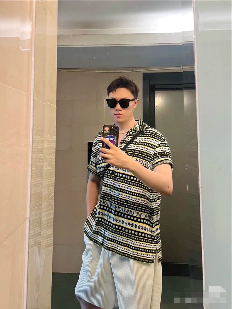 Loewe Loewe Short-sleeved shirt Size S / US 4 / IT 40 - 1 Thumbnail