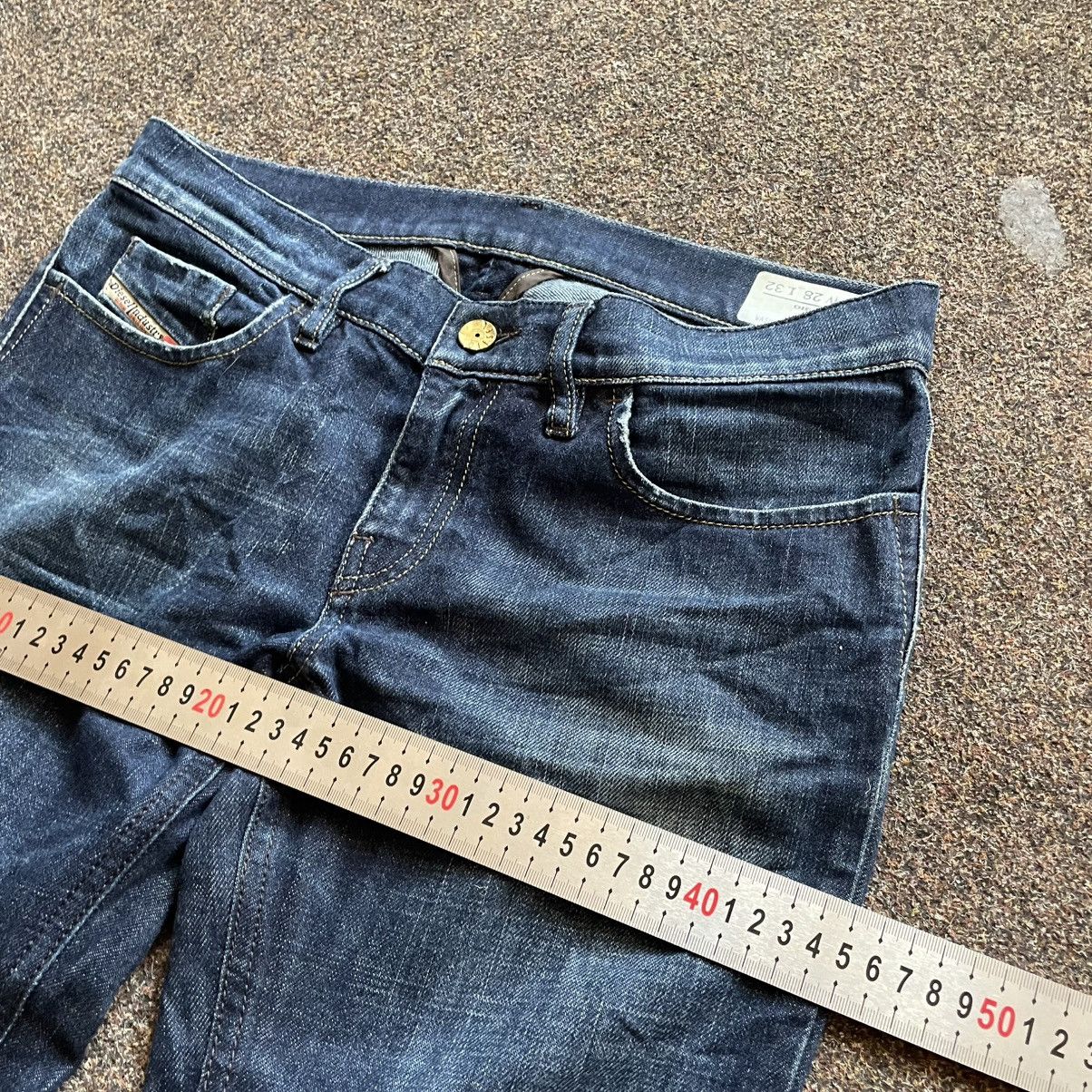 Vintage Vintage Y2K Diesel Distressed Baggy Jeans Streetwear Logo 28 Size 28" / US 6 / IT 42 - 10 Thumbnail