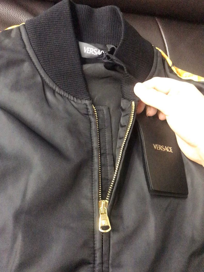 Versace Versace Solid color zippered long-sleeved jacket Size US S / EU 44-46 / 1 - 4 Thumbnail