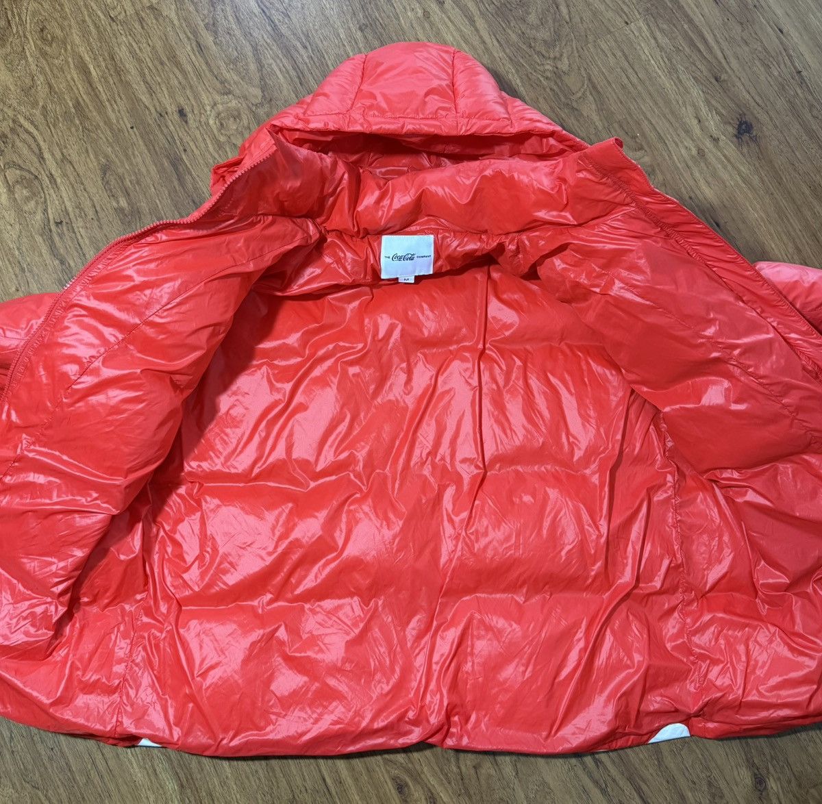 Coca Cola Limited Edition Coca Cola Red Puffer Jacket M Only 300 made Size US M / EU 48-50 / 2 - 5 Thumbnail