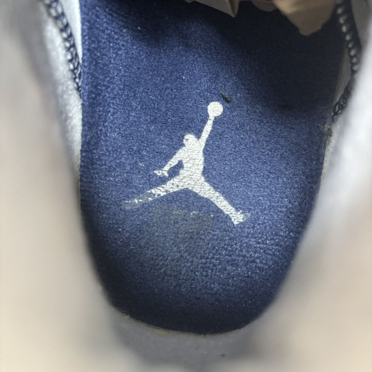 Jordan Brand Size 9.5 - Jordan 6 Retro Midnight Navy (2021) CLEAN W/Box Size US 9.5 / EU 42-43 - 7 Thumbnail