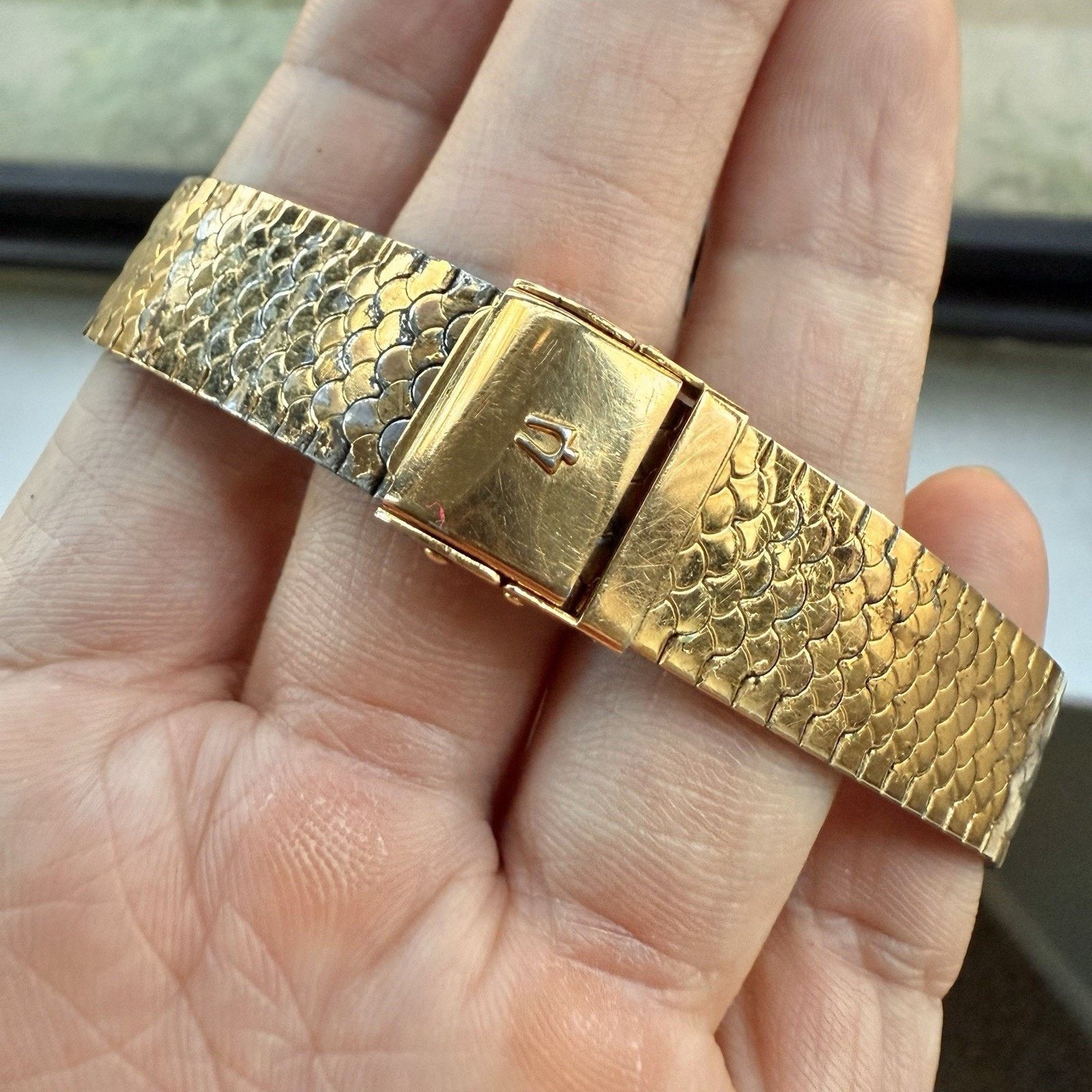 Bulova × Vintage Vintage Bulova Longchamp Swiss Watch Gold Tone Snake Scale Size ONE SIZE - 5 Thumbnail