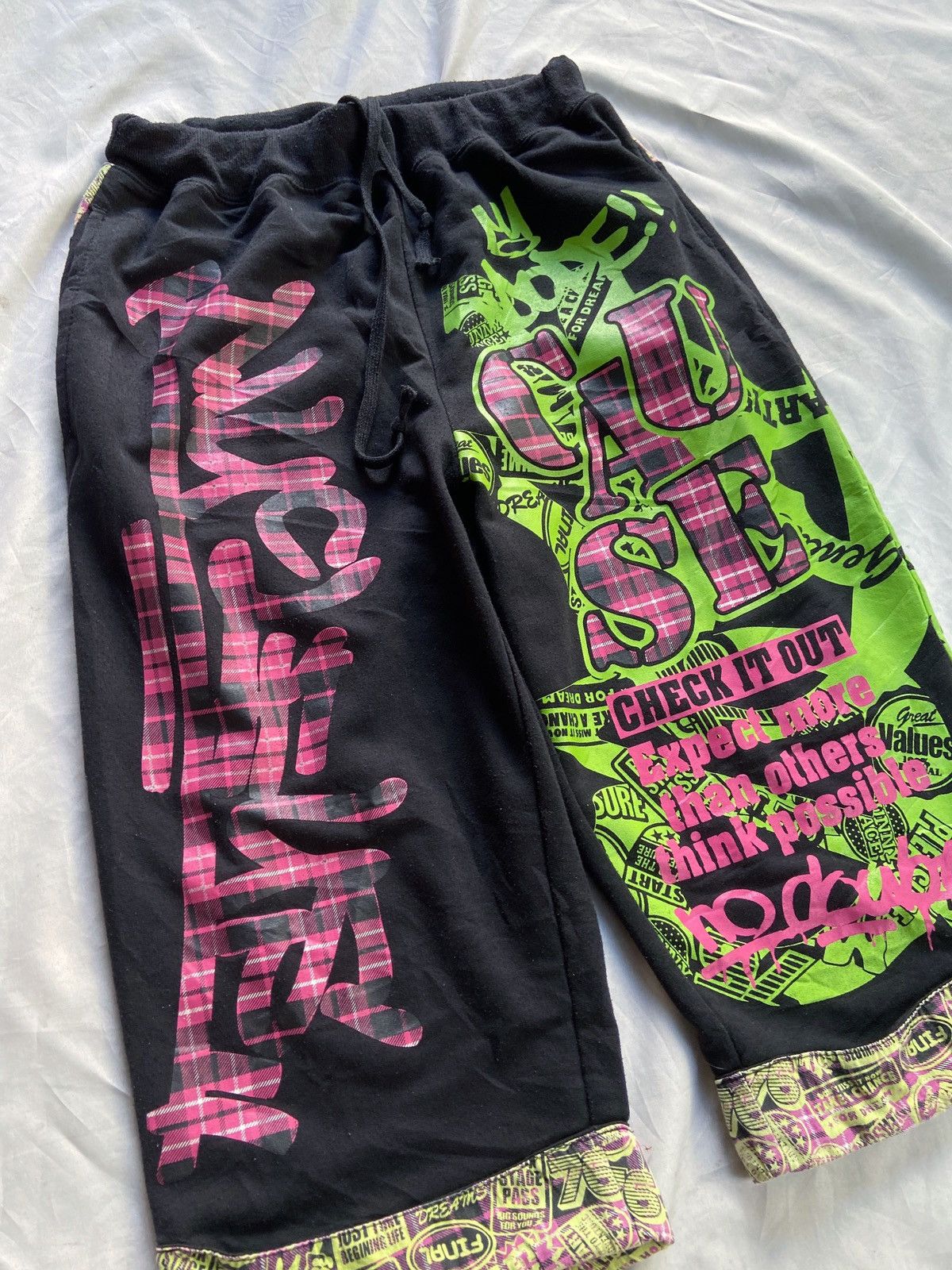 20471120 EXPECT MORE THAN OTHERS THINK POSSIBLE STENCIL 3/4 PANTS Size US 28 / EU 44 - 4 Thumbnail