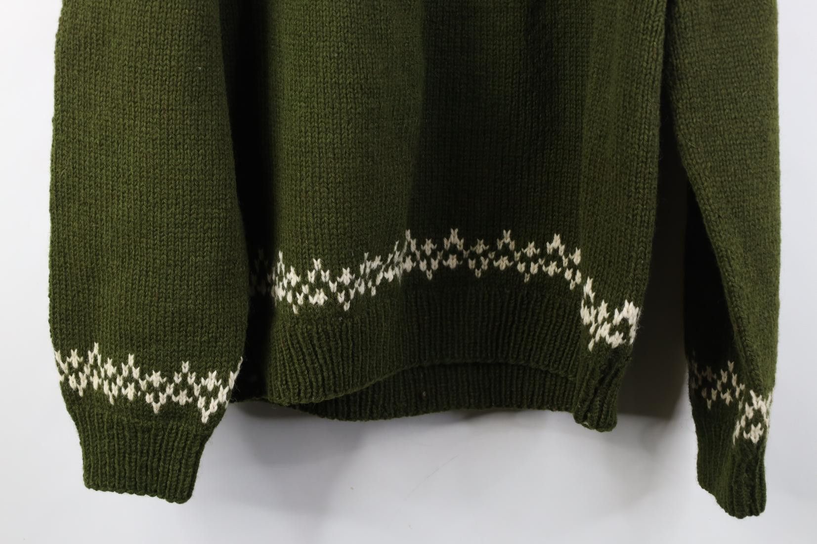 Vintage Vintage 50s Cowichan Wool Hand Knit Fair Isle Sweater Size US M / EU 48-50 / 2 - 11 Thumbnail