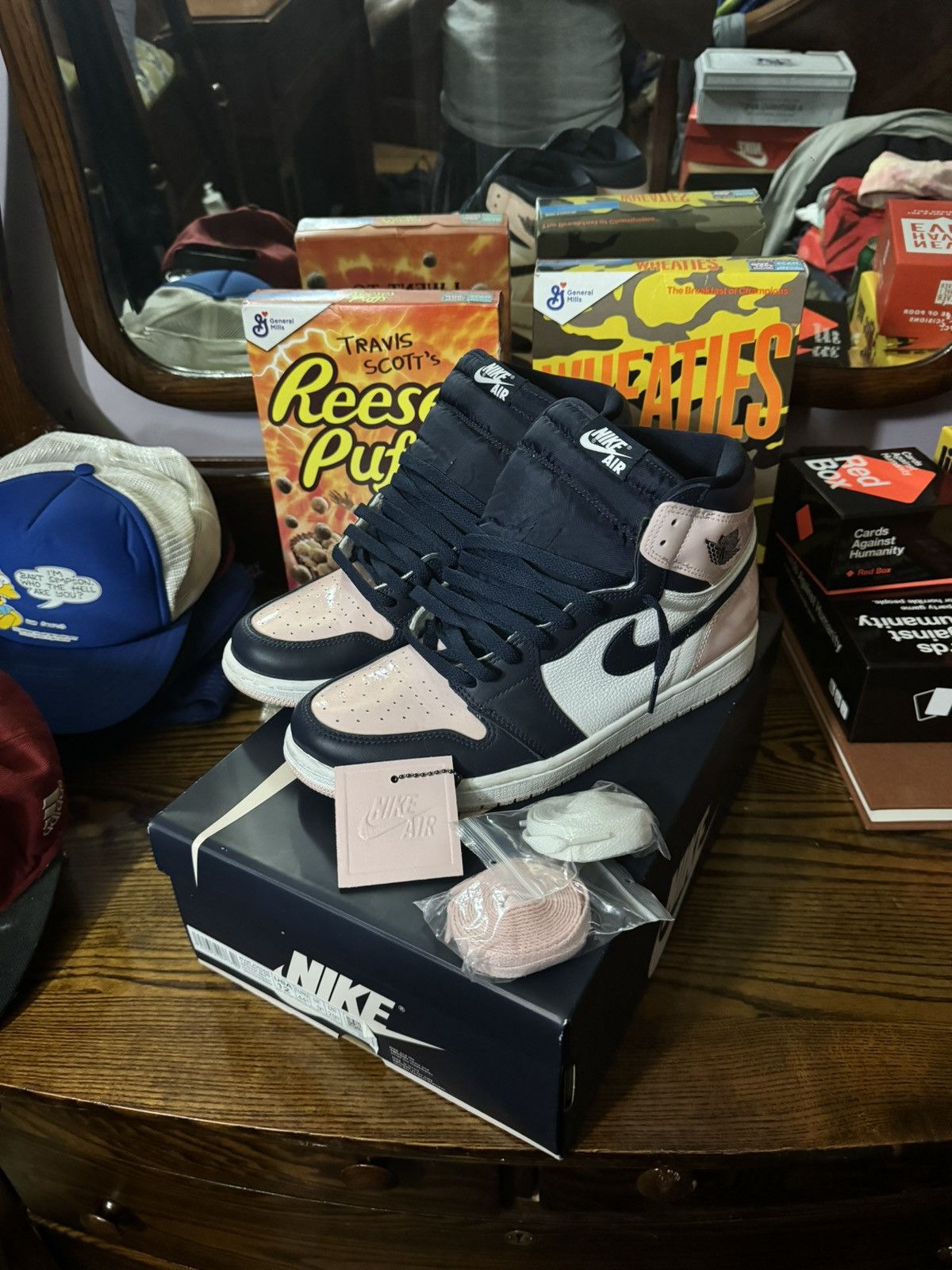 Jordan Brand Jordan 1 Bubble Gum Size US 10.5 / EU 43-44 - 1 Thumbnail