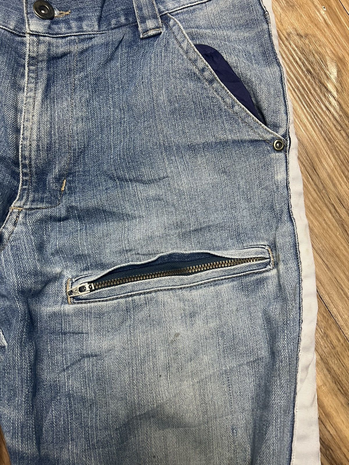 Japanese Brand Dinnovation Denim Cargo Jeans with White Racing Stripes (42) Size US 30 / EU 46 - 6 Thumbnail