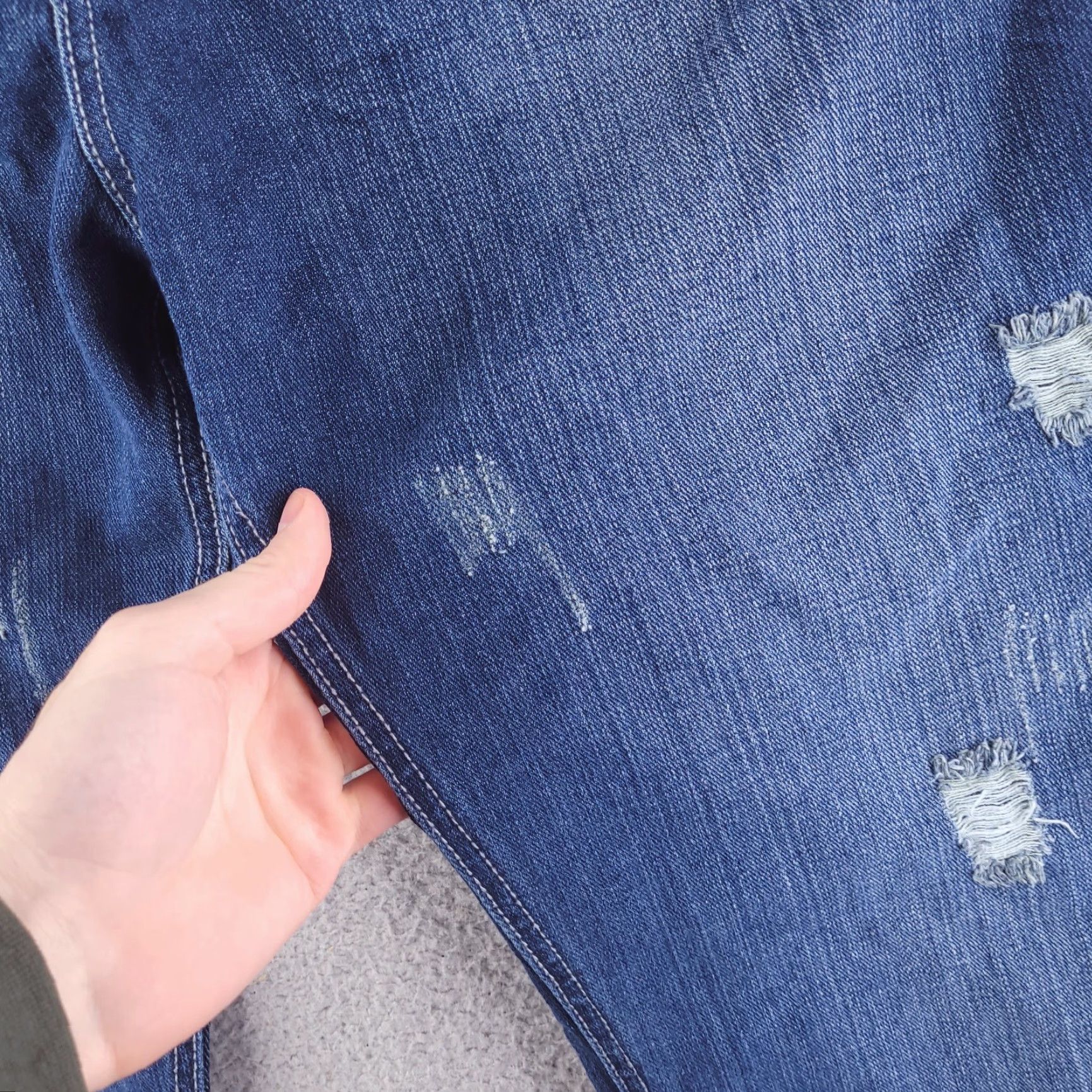 Akademiks Akademiks Jeans Mens 38x33 Blue Distressed Ripped 90s Hip Hop Straight Jeans Mens Size US 38 / EU 54 - 2 Thumbnail