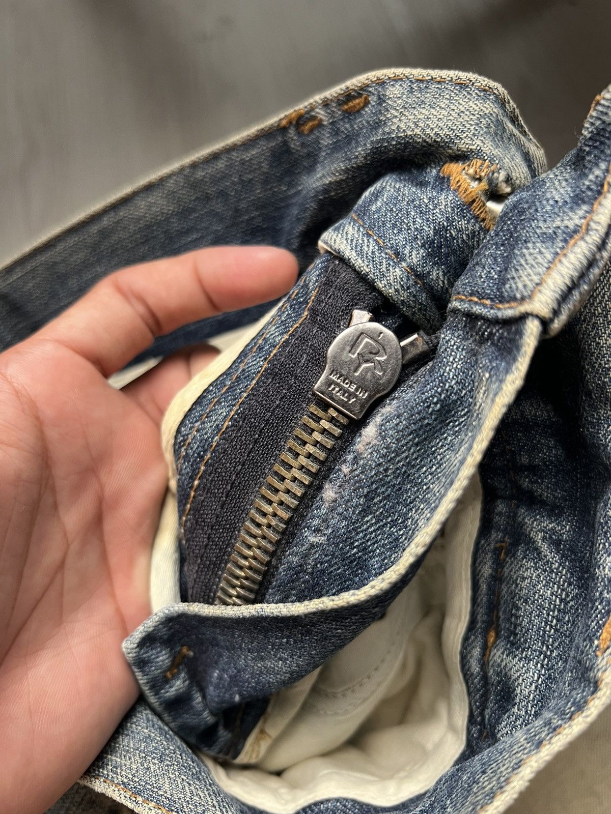 Dolce & Gabbana Dolce Gabbana Mudwash Distressed Jeans Small Embroidered Size US 32 / EU 48 - 7 Thumbnail