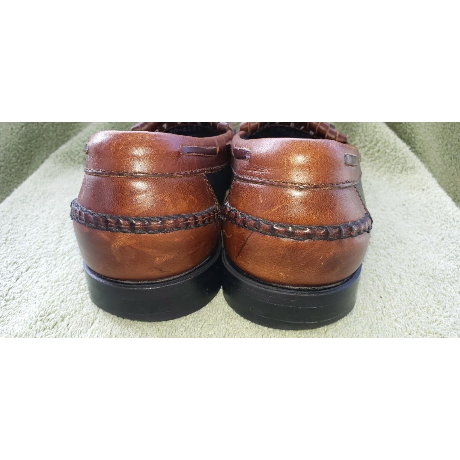 Johnston & Murphy Johnston & Murphy Passport Loafers Mens Size 9D Two Toned Black & Brown Tassels Kilt Leather Boat Shoe Lacing Vintage? Size US 9 / EU 42 - 6 Thumbnail