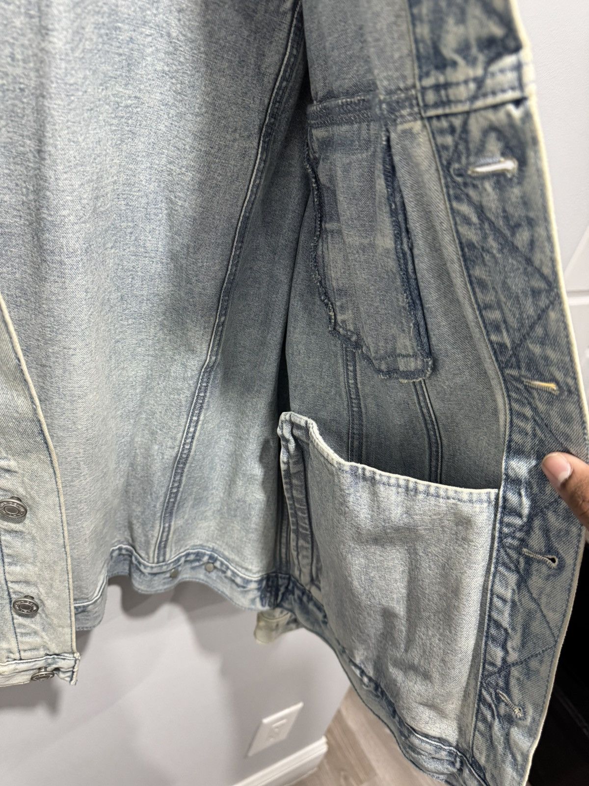 Pacsun PacSun Denim Jacket Men's M Distressed Trucker Denim jacket Size US M / EU 48-50 / 2 - 4 Thumbnail