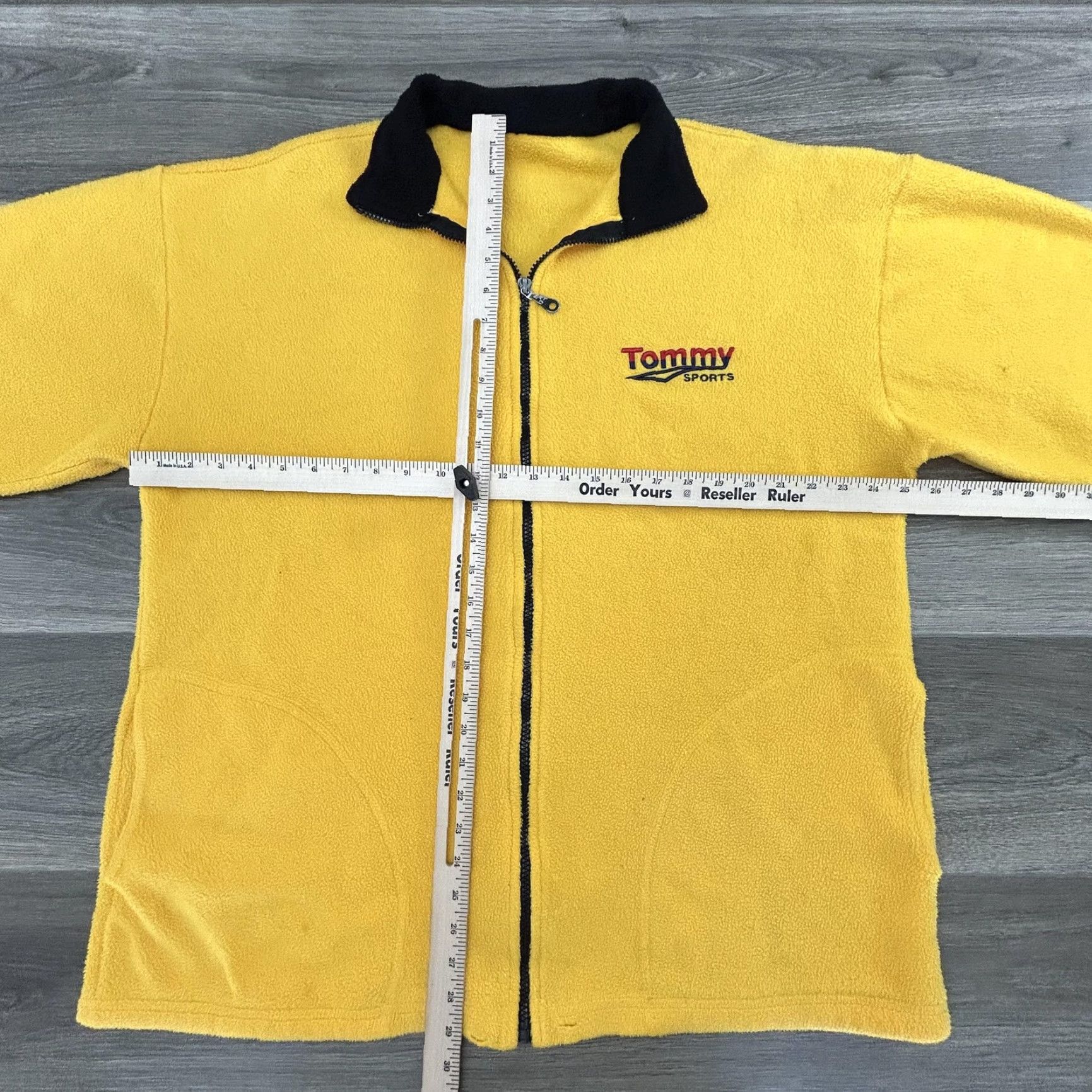 Tommy Hilfiger VINTAGE Tommy Hilfiger Sports Jacket Mens Large Full Zip Fleece Yellow Black Embroidered Logo Zip Pockets Casual Outdoor 90s Sports Mens Size US L / EU 52-54 / 3 - 4 Thumbnail
