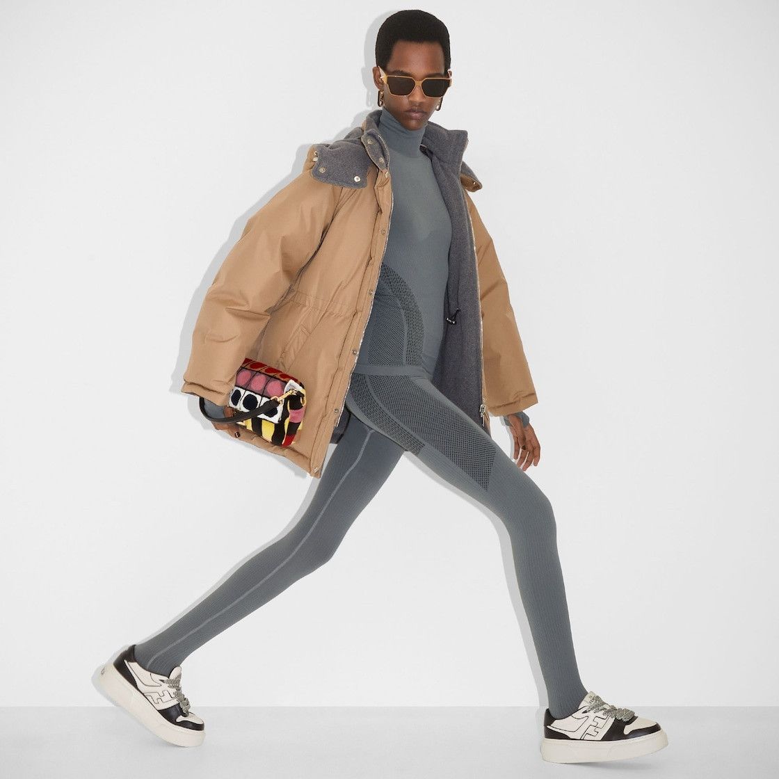 Fendi o1s1wg110925 Ski Jacket in Beige Size S / US 4 / IT 40 - 4 Thumbnail