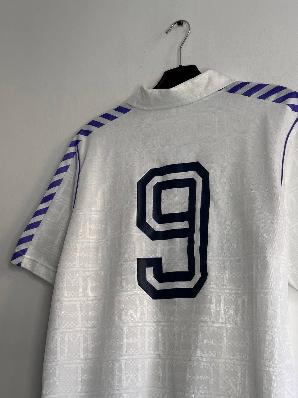 Hummel Real Madrid Hummel Parmalat #9 Santillana Jersey 1989-90 XL Size US XL / EU 56 / 4 - 4 Thumbnail