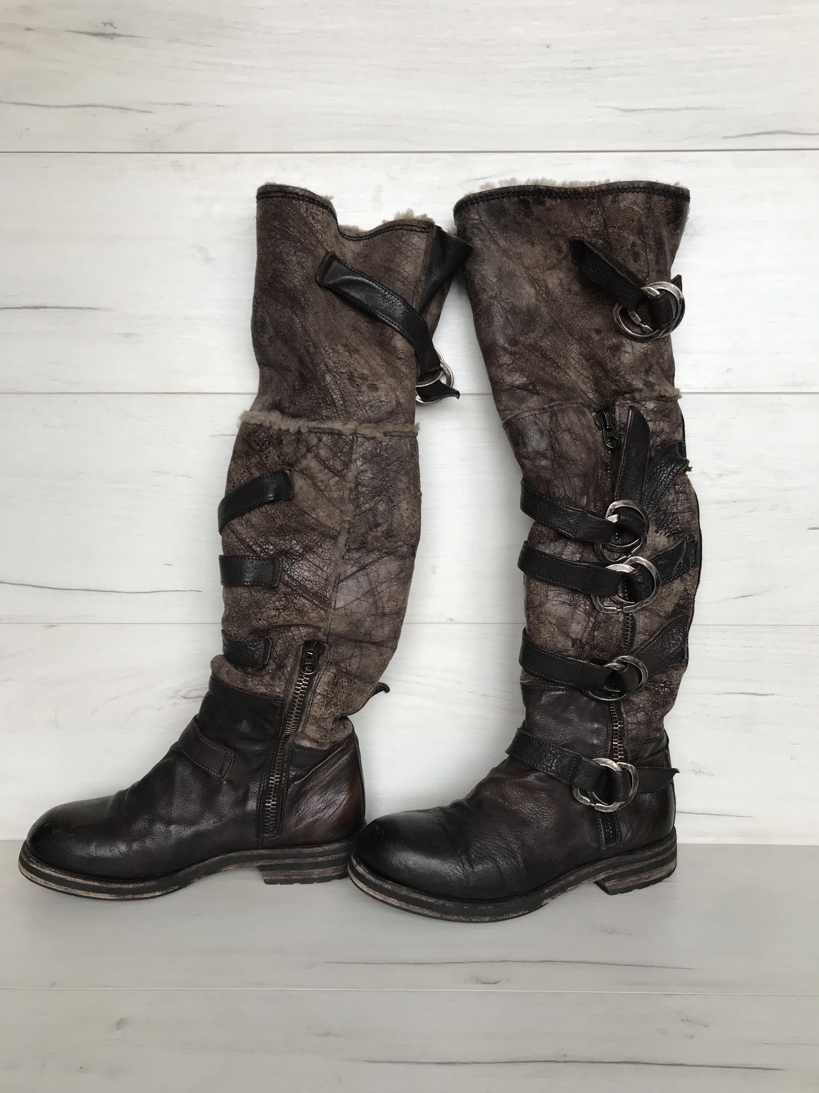 Other NYLO DISTRESSED LEATHER SHEARLING DOUBLE ZIPPER TALL BOOTS Size US 9 / IT 39 - 2 Thumbnail