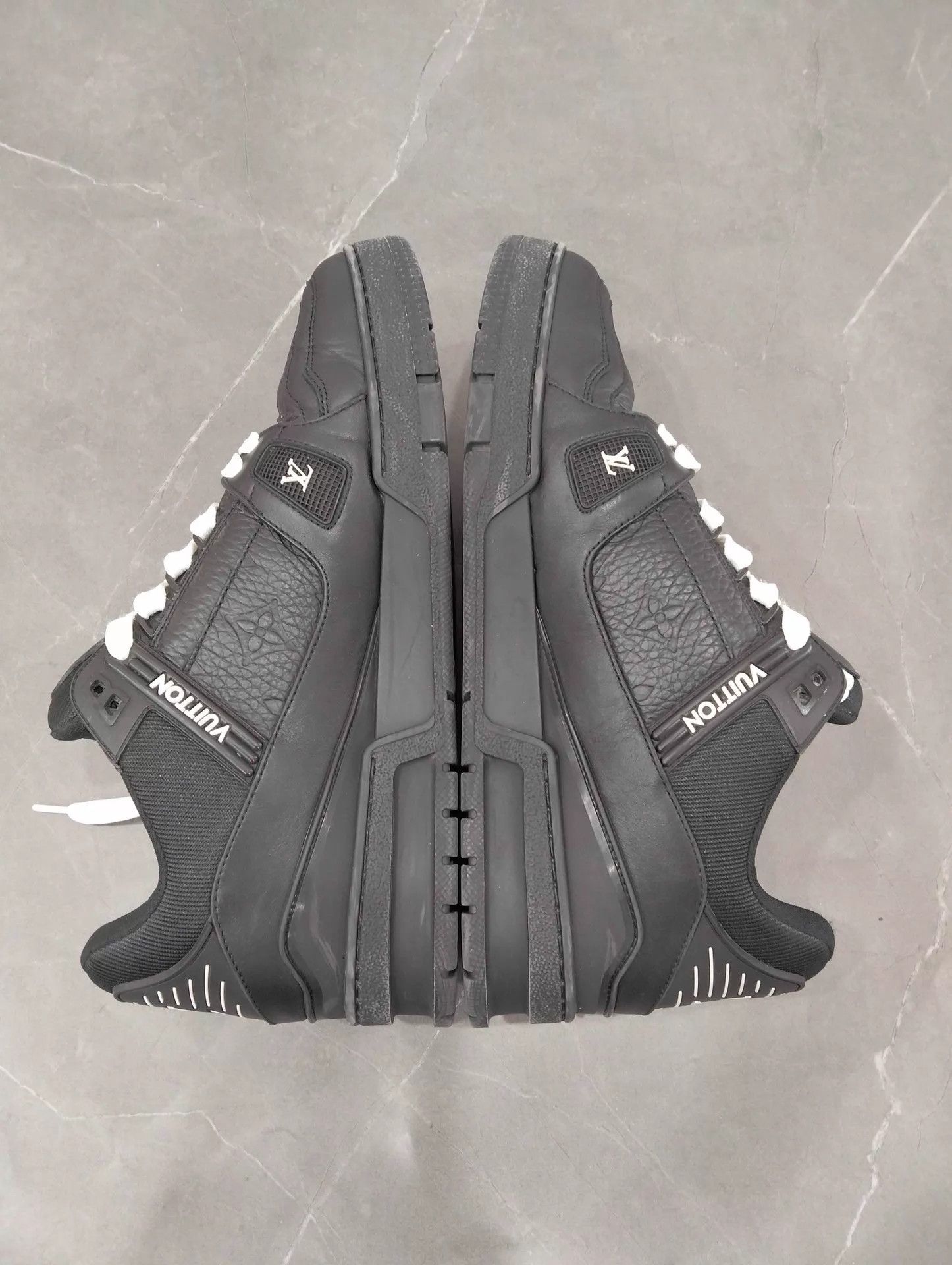 Louis Vuitton LV Trainer Black 41 (95 New) Size US 8 / EU 41 - 2 Thumbnail
