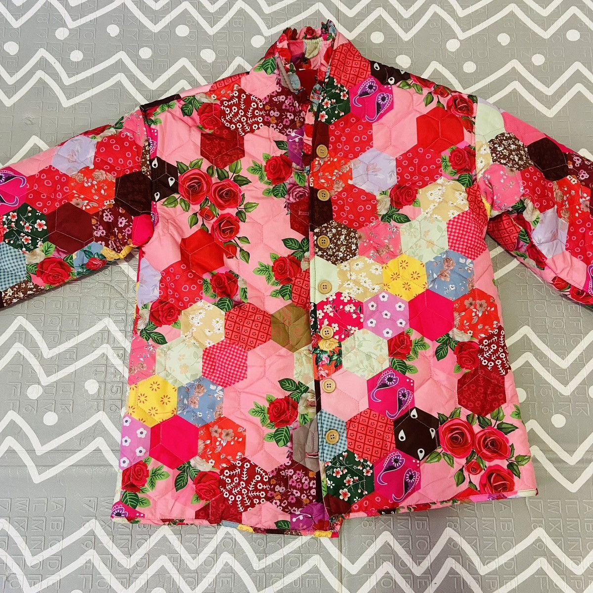 Vintage retro floral Hawaiian light puffer jacket coat