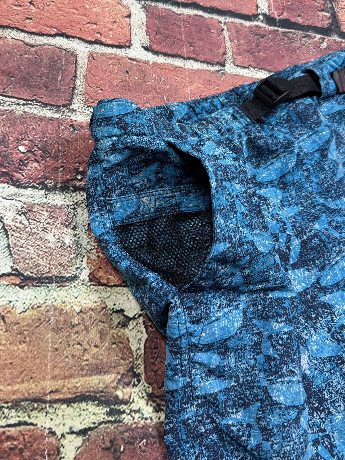 The North Face The North Face Class V Shorts Printed Nylon Belted Baggies Size US 35 - 7 Thumbnail