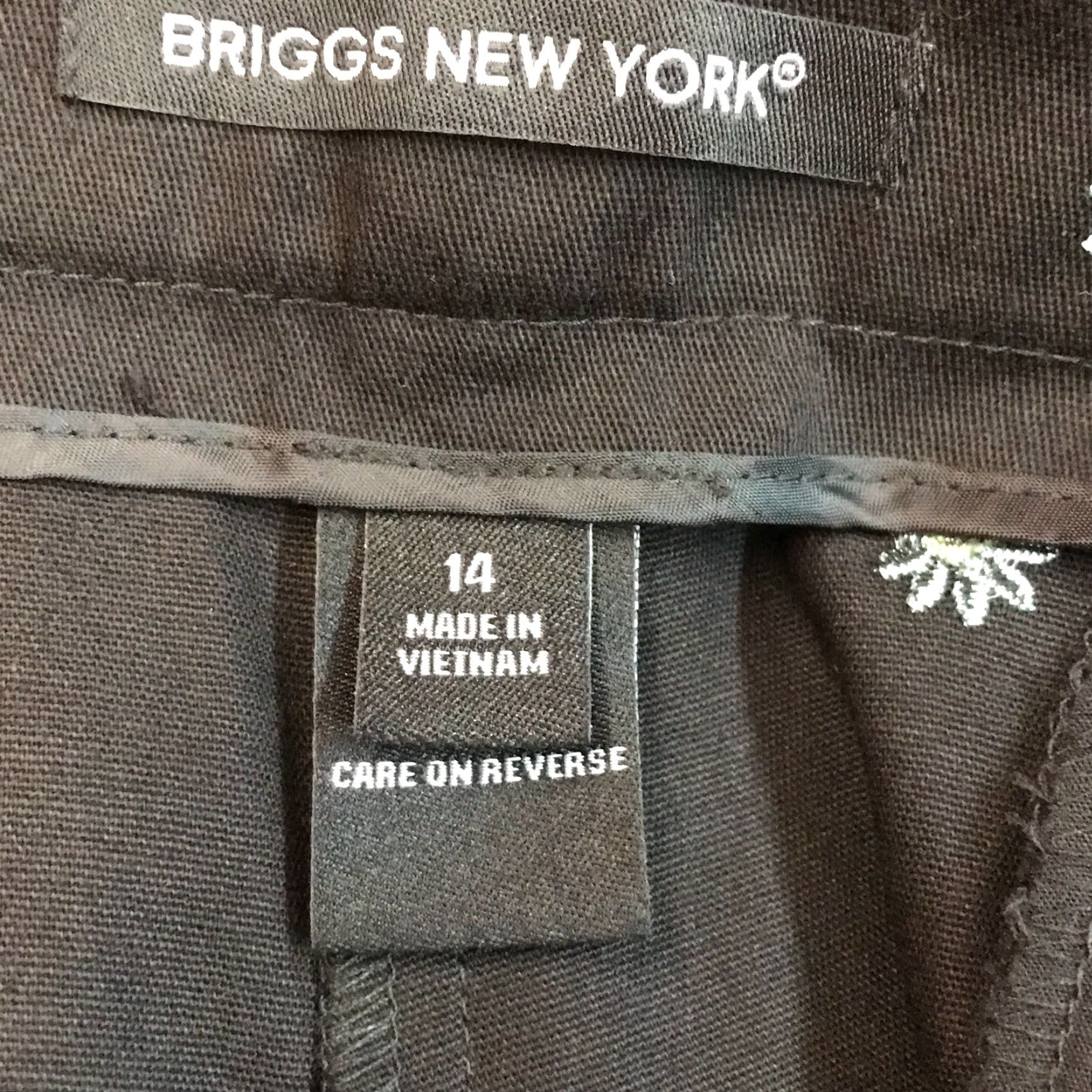Vintage Briggs New York Womens Mid Rise Flower Print Casual Black Cropped Pant 14 Size 36" / US 14 / IT 50 - 5 Thumbnail