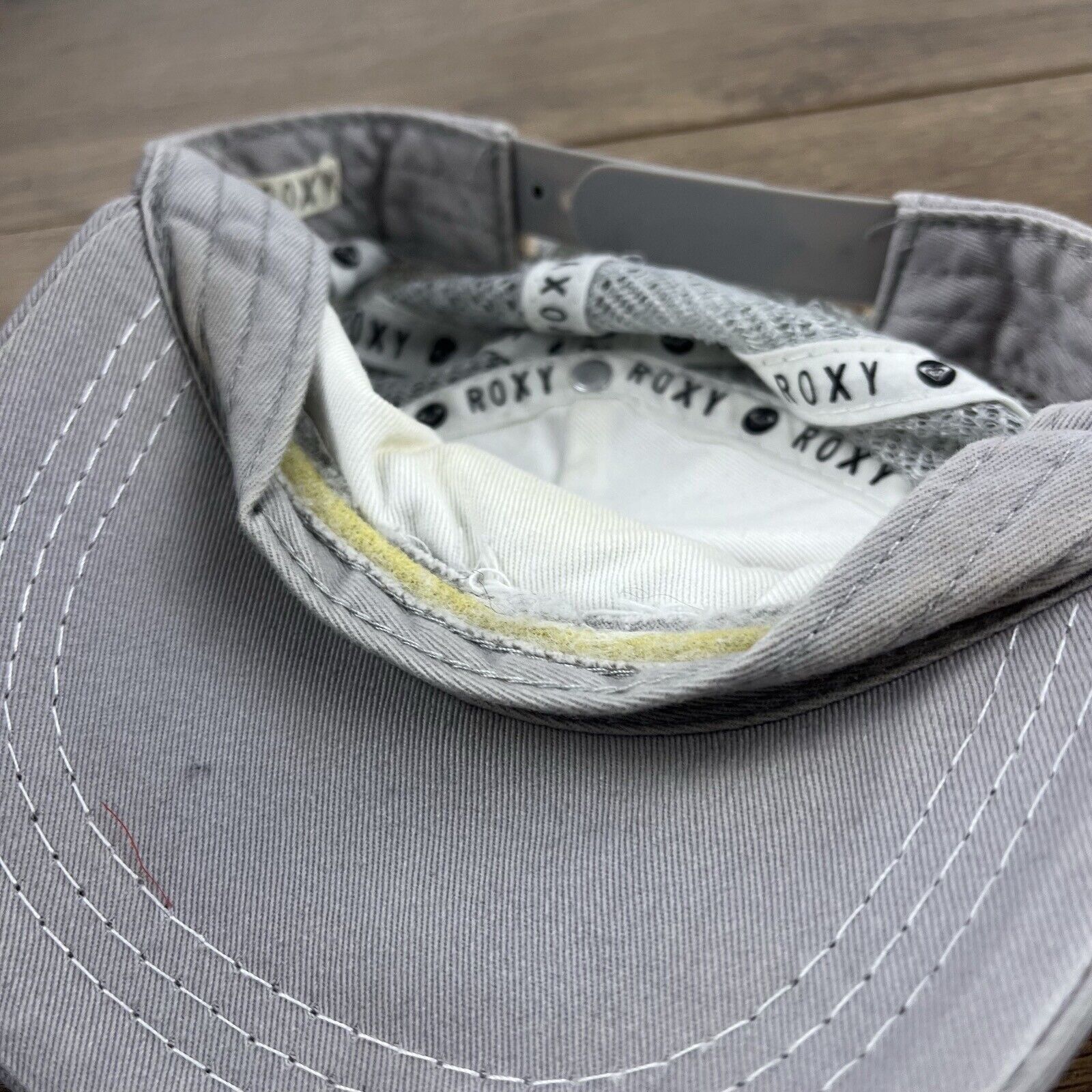 Other Roxy Gray Hat ROXY Adjustable Hat White Adjustable Hat White Size ONE SIZE - 12 Thumbnail