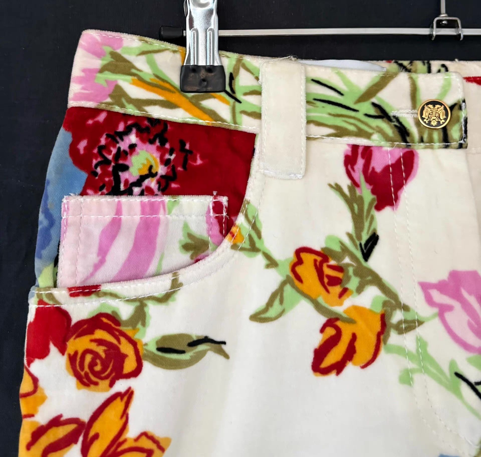 Dolce & Gabbana Dolce&Gabbana Women's Floral Print Velvet Trousers Ｑ21 Size 28" / US 6 / IT 42 - 4 Thumbnail