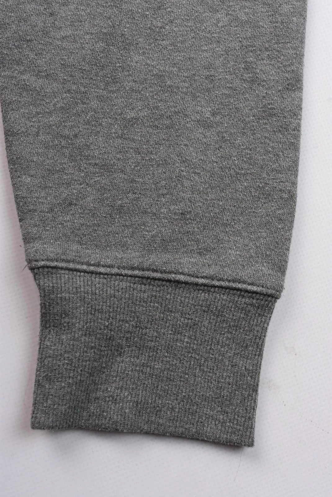 Penfield Penfield Embossed Logo Gray Crewneck Sweatshirt Size US XL / EU 56 / 4 - 6 Thumbnail