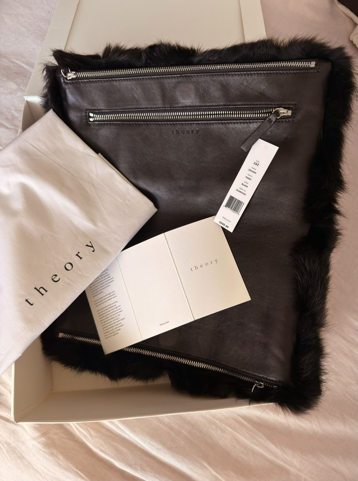 Theory Theory Zahara Black Fur Clutch Size ONE SIZE - 3 Thumbnail