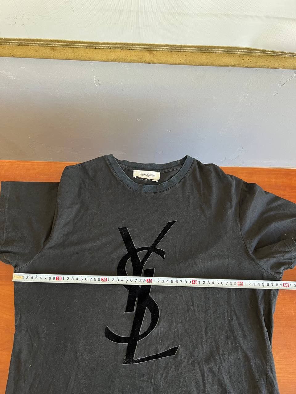 Yves Saint Laurent VERY RARE! YVES SAINT LAURENT RIVE GAUCHE VELOR LOGO T SHIRT Size US XL / EU 56 / 4 - 21 Thumbnail
