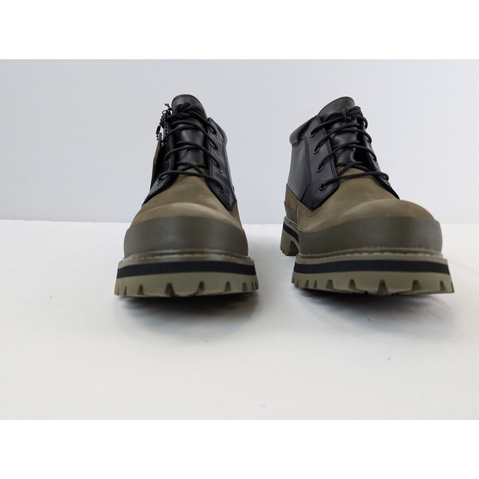 Timberland o1rshd1 Premium Mid Lace Up GTX Chukka Boots in Dark Green Size US 11 / EU 44 - 10 Thumbnail