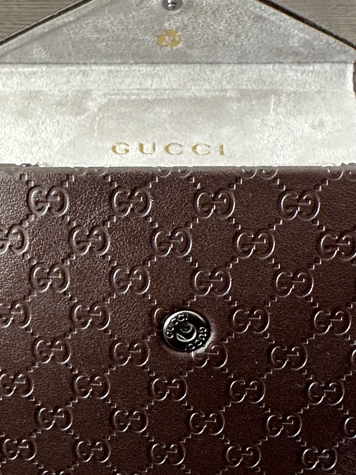 Gucci Authentic Large Gucci Sunglasses Case Size ONE SIZE - 1 Thumbnail