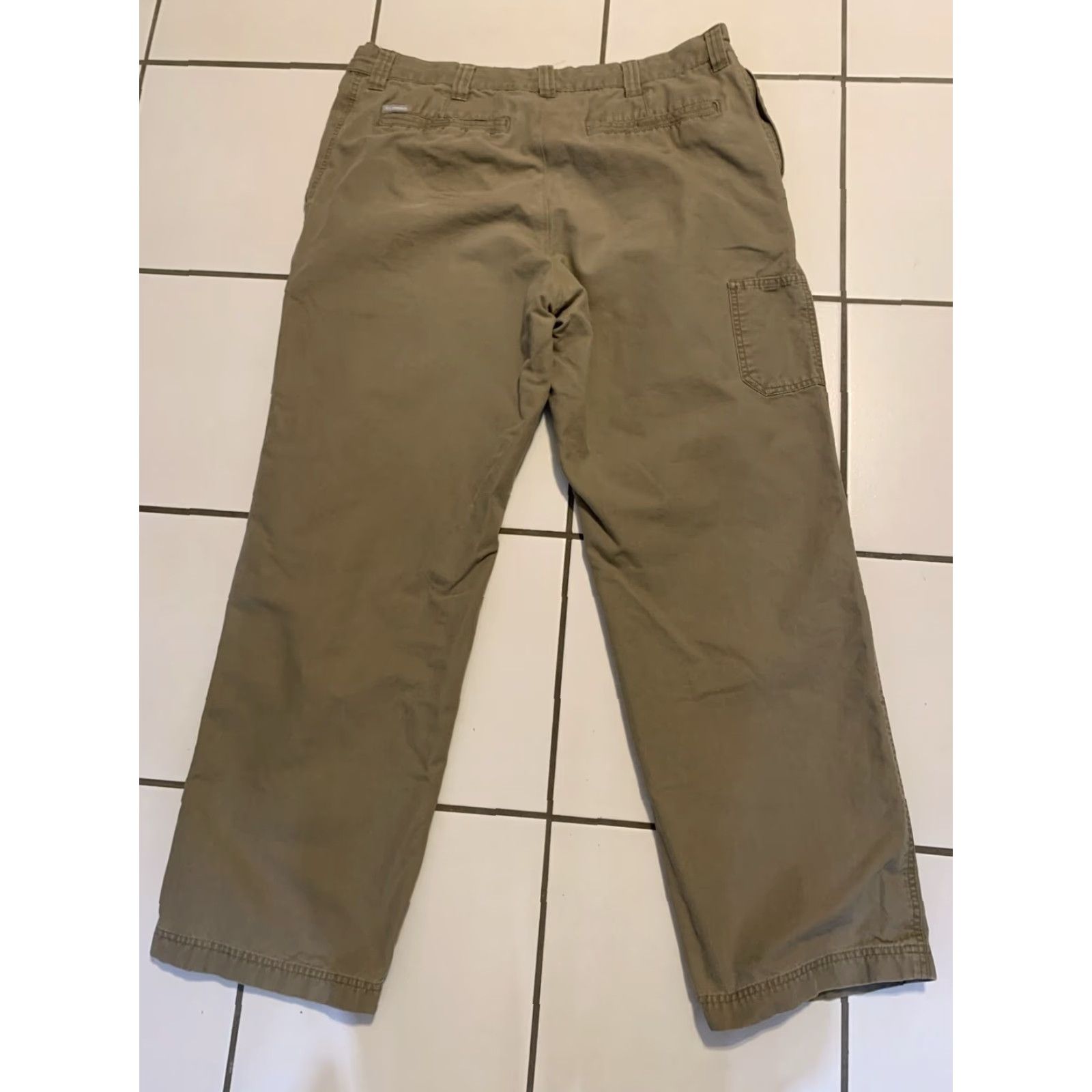 Vintage VINTAGE Columbia Mens Cargo Pants Size 38x33 Khaki Canvas Outdoor Workwear Straight Fit Size US 38 / EU 54 - 2 Thumbnail