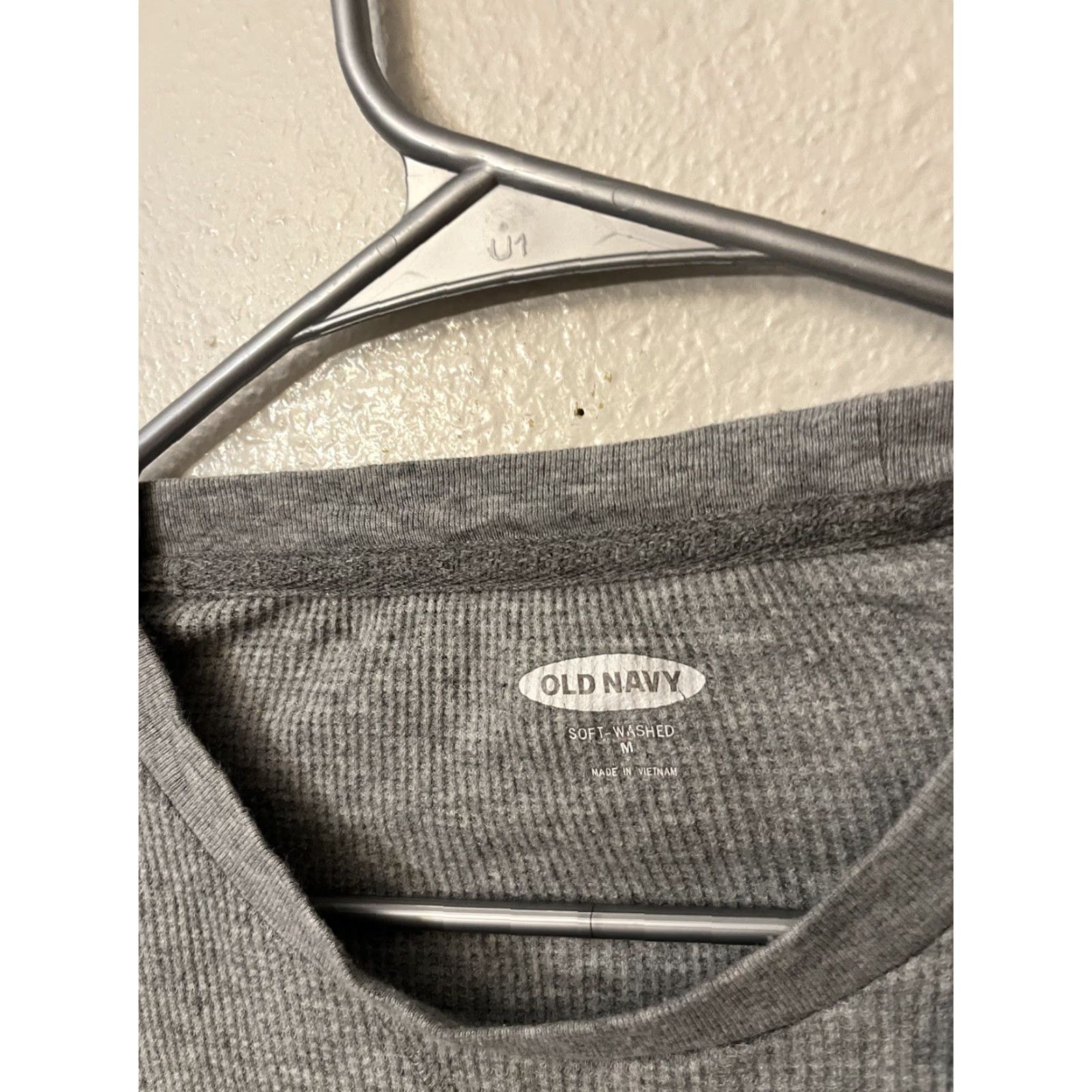 Old Navy Old Navy Mens Medium Soft Washed Gray Waffle CrewNeck Long Sleeve T Shirt Size US M / EU 48-50 / 2 - 3 Thumbnail