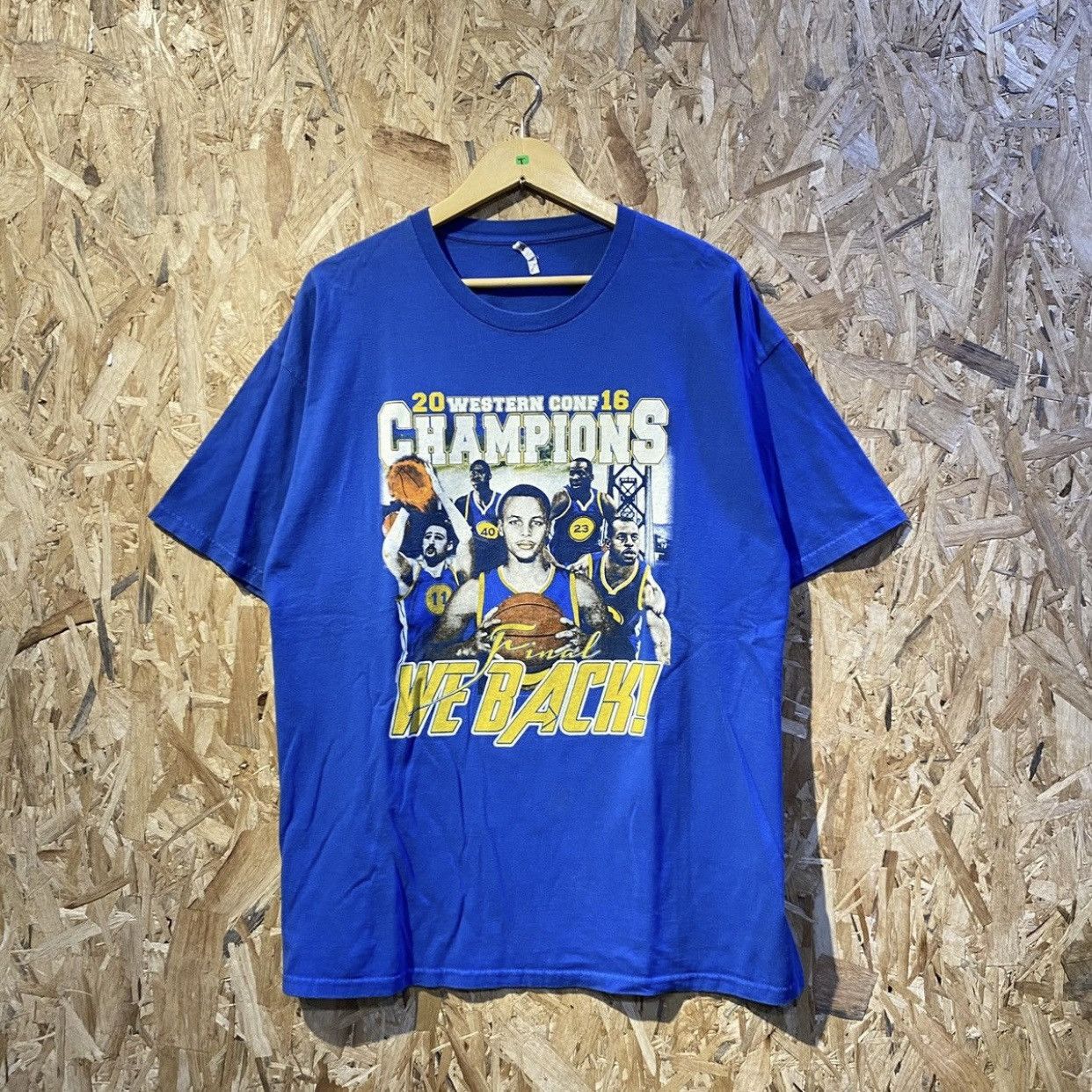 NBA × Rap Tees × Vintage Vintage NBA RAPTEE GOLDEN STATE WARRIORS 2016 Champions Size US XL / EU 56 / 4 - 1 Thumbnail