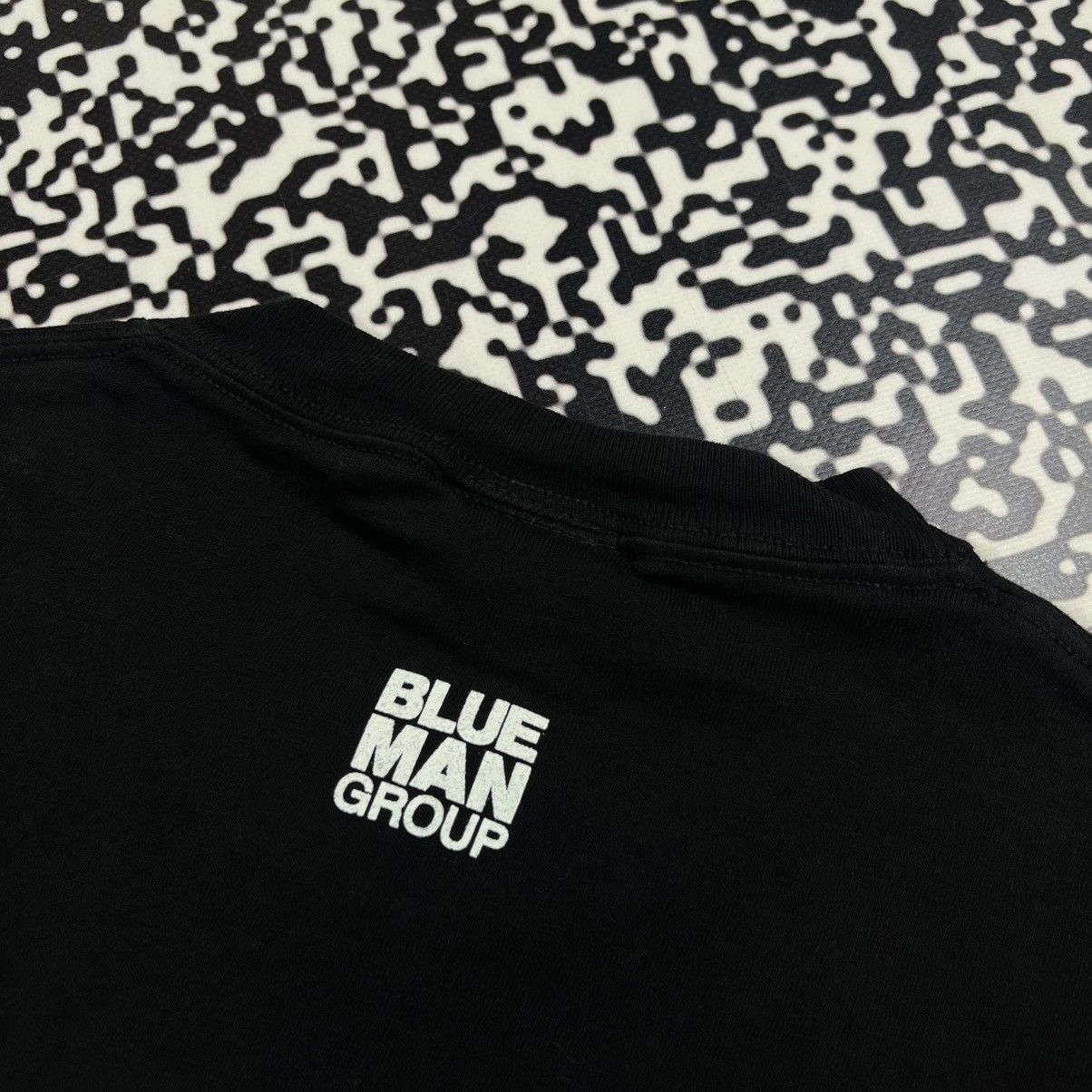 Band Tees Vintage 90s Blue Man Group Band Style Face Logo T-shirt Size US M / EU 48-50 / 2 - 9 Thumbnail