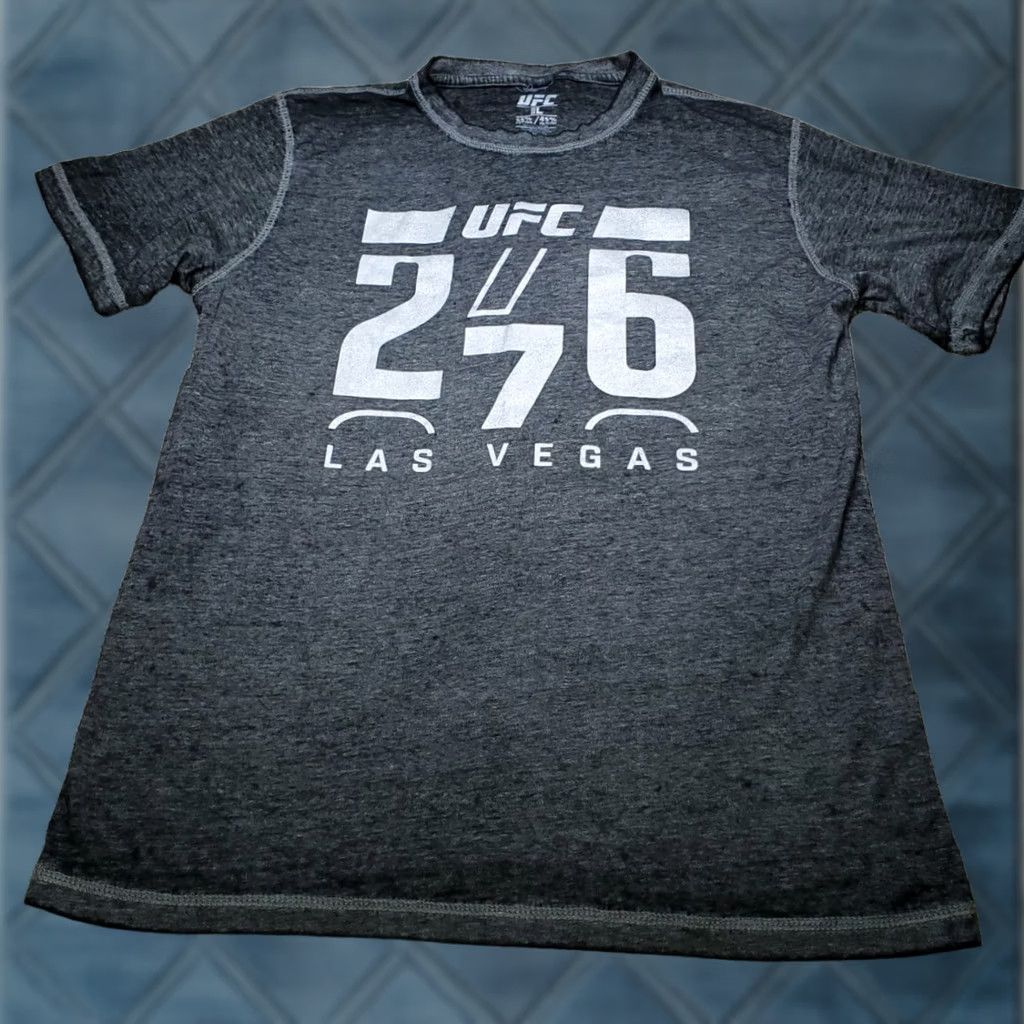 UFC UFC 276 T Shirt UFC Gray Short Sleeve Logo Crew Neck Large Mens Localized Sports Size US L / EU 52-54 / 3 - 1 Thumbnail