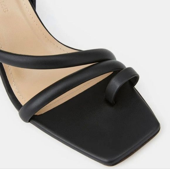 Lafayette 148 LAFAYETTE 148 Black Calfskin Leather Heeled City Sandals -38 Size US 8 / IT 38 - 10 Thumbnail