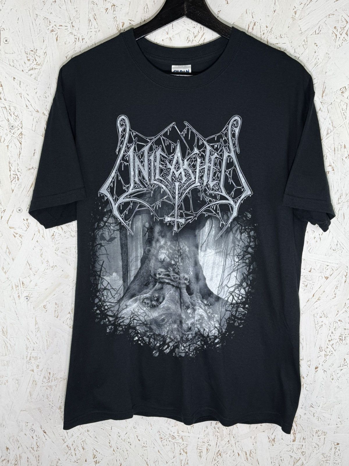 Band Tees Unleashed 2010 As Yggdrasil Trembles Death Metal Band Tee M Size US M / EU 48-50 / 2 - 1 Thumbnail